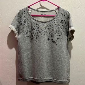Apt 9 Short Sleeve Embellished Sweatshirt. Size Med.